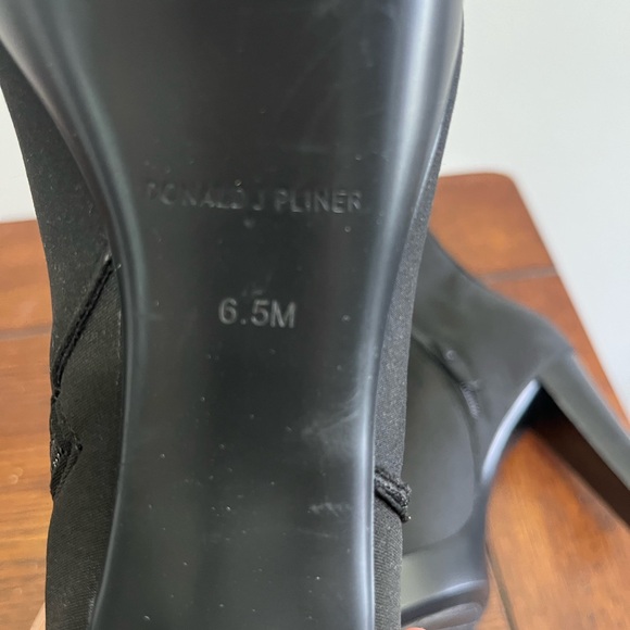 Donald Pliner ESRA stretch heel bootie Black‎ NEW 6.5 - Picture 8 of 9